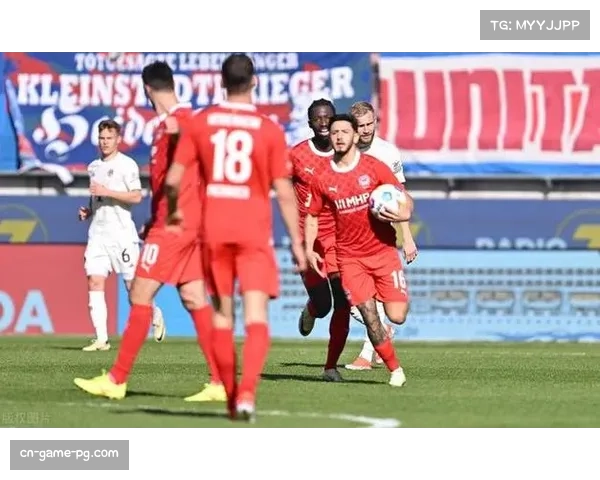 奥格斯堡1-0海登海姆,克劳德-莫里斯点球制胜 奥格斯堡1-0海登海姆,克劳德-莫里斯点球制胜